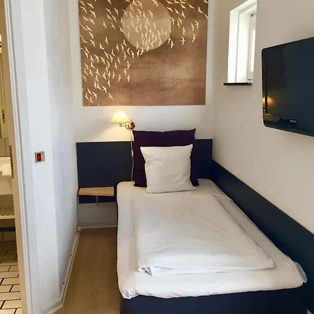 Nattergalen 3* Odense