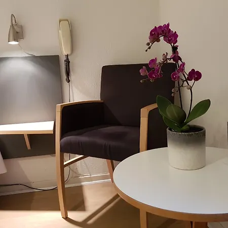 Nattergalen Hotel