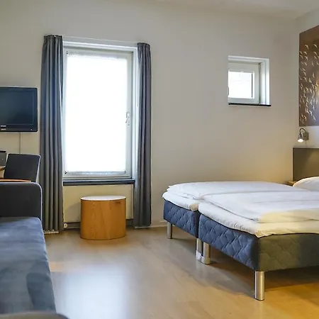 Nattergalen Otel